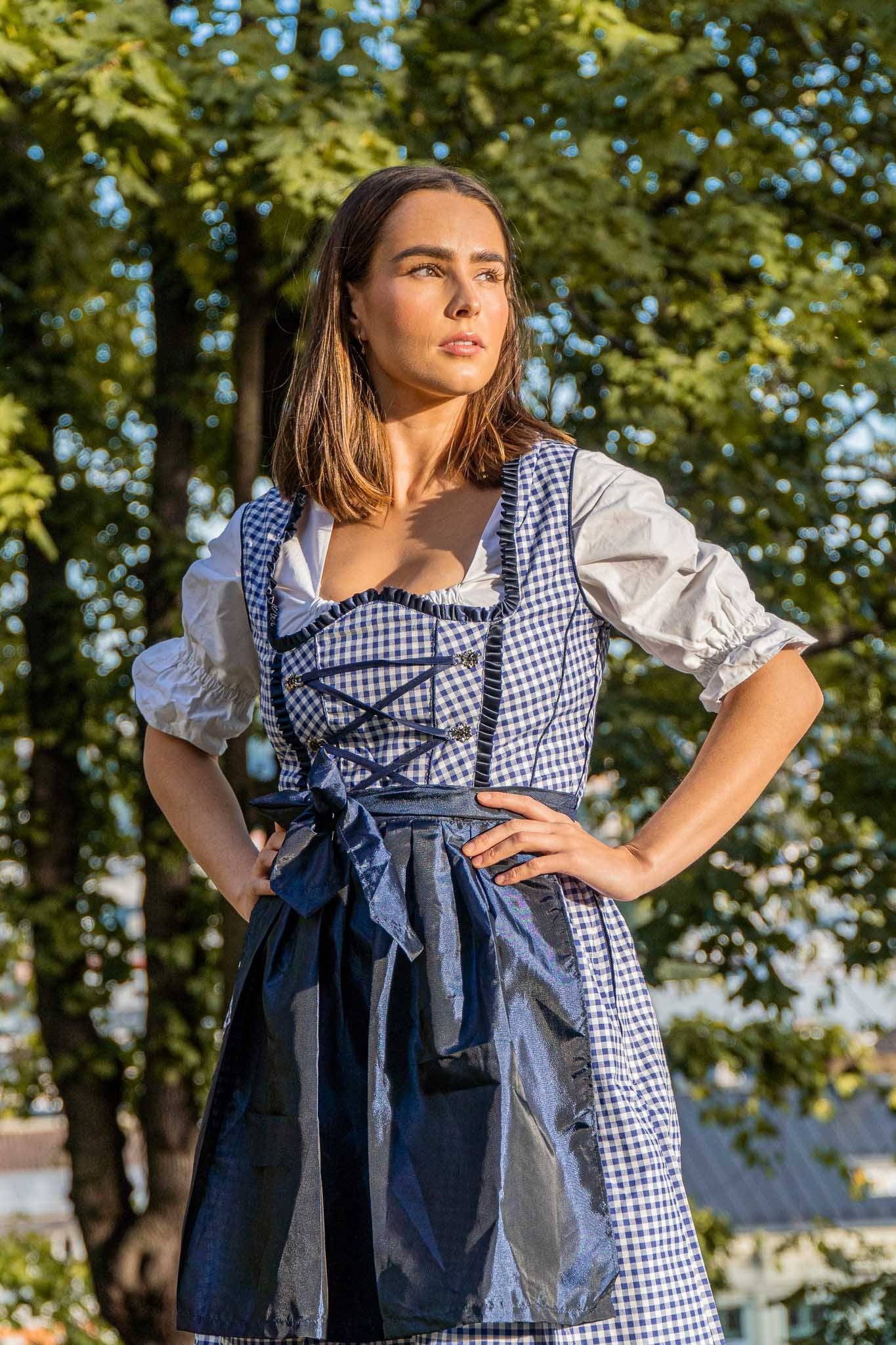 Bertha Dirndl • Mørk Blå • Bomull
