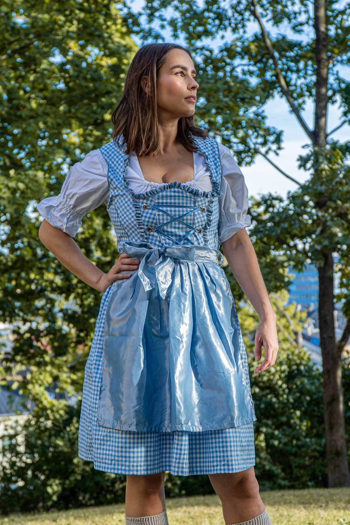 Erna Dirndl • Lyseblå • Bomull