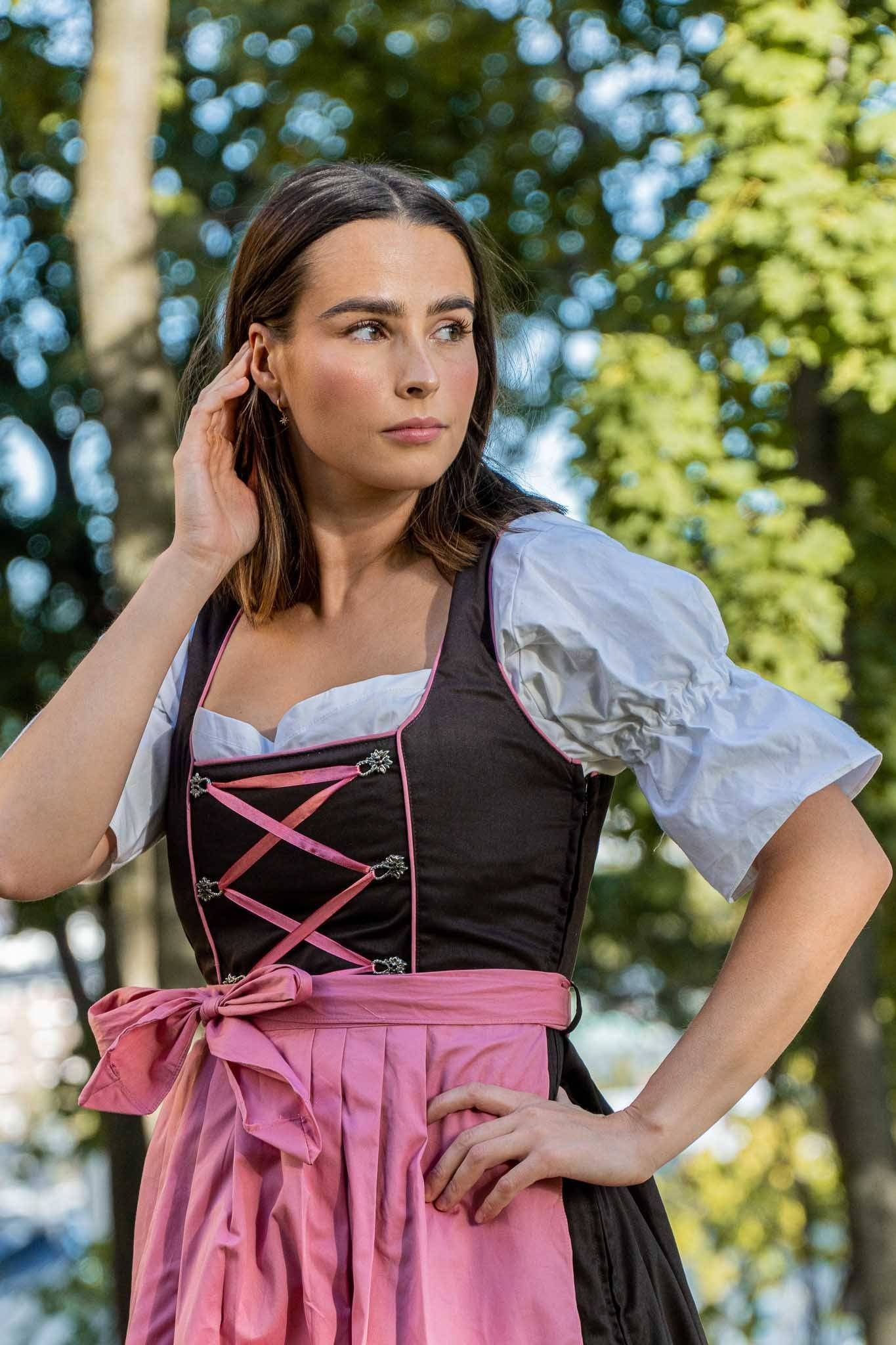 Elisabeth Dirndl • Brun og Rosa • Bomull