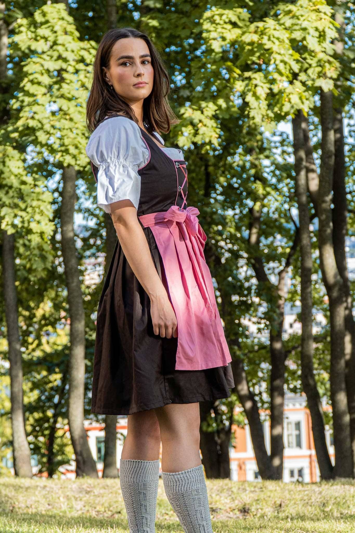 Elisabeth Dirndl • Brun og Rosa • Bomull