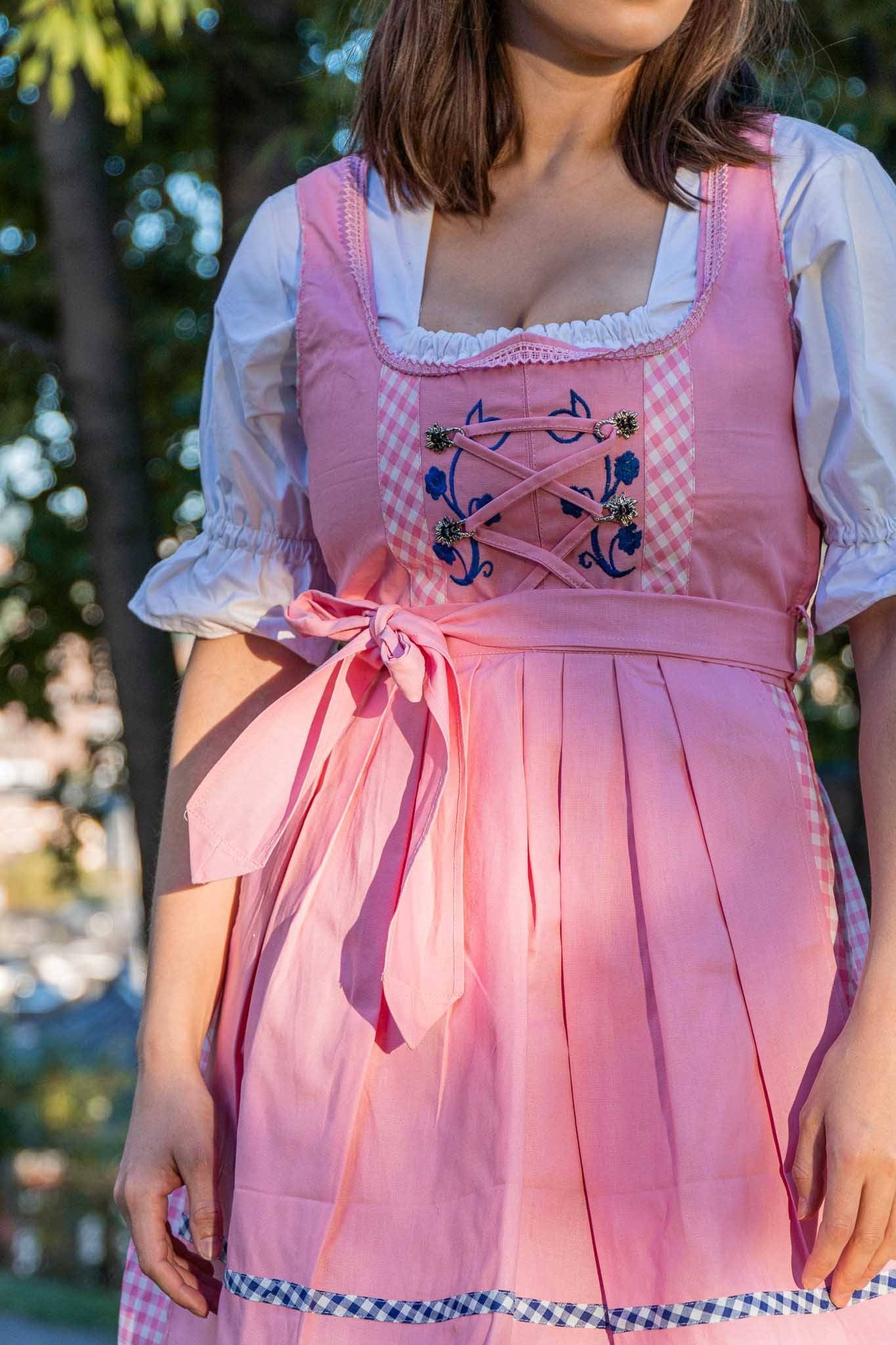 Lieselotte Dirndl • Rosa • Bomull