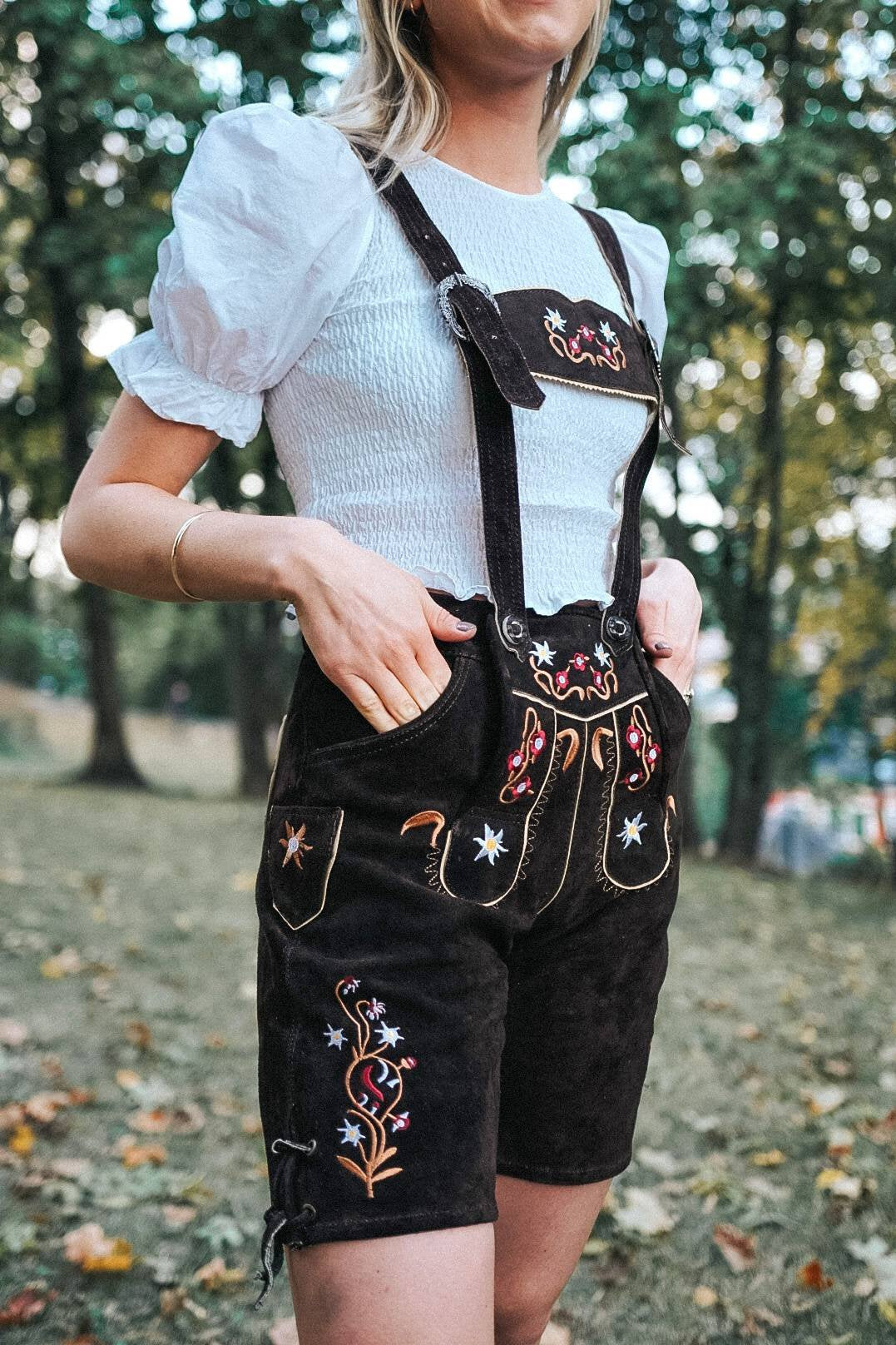 Gertrud Lederhose • Mellomlang • Mørk Brun • Semsket Skinn